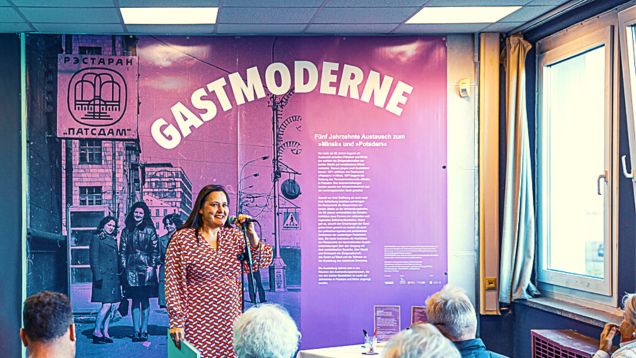 Kulturministerin Manja Schüle bei der Gastmoderne im Potsdamer Rechenzentrum