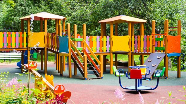 Symbolbild Spielplatz im Grünen