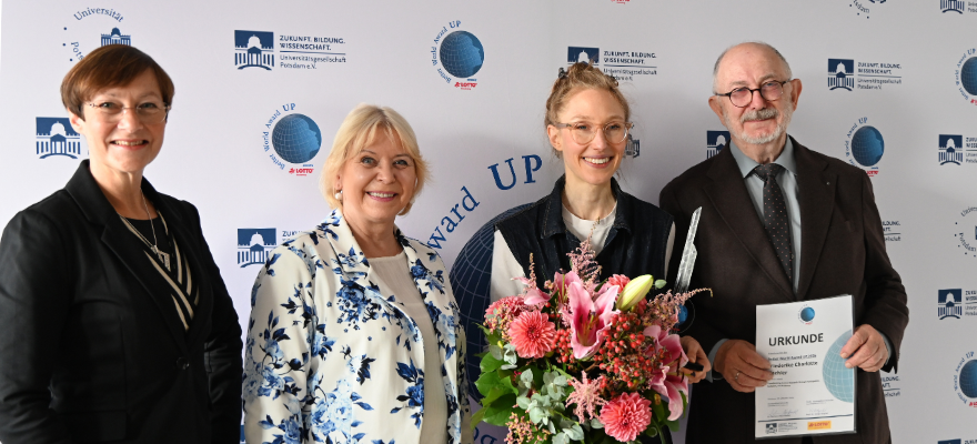 v.l.n.r. Anja Bohms, Prof. Dr. Ulrike Liedtke, Friederike Charlotte Hechler, Prof. Dr. Dieter Wagner